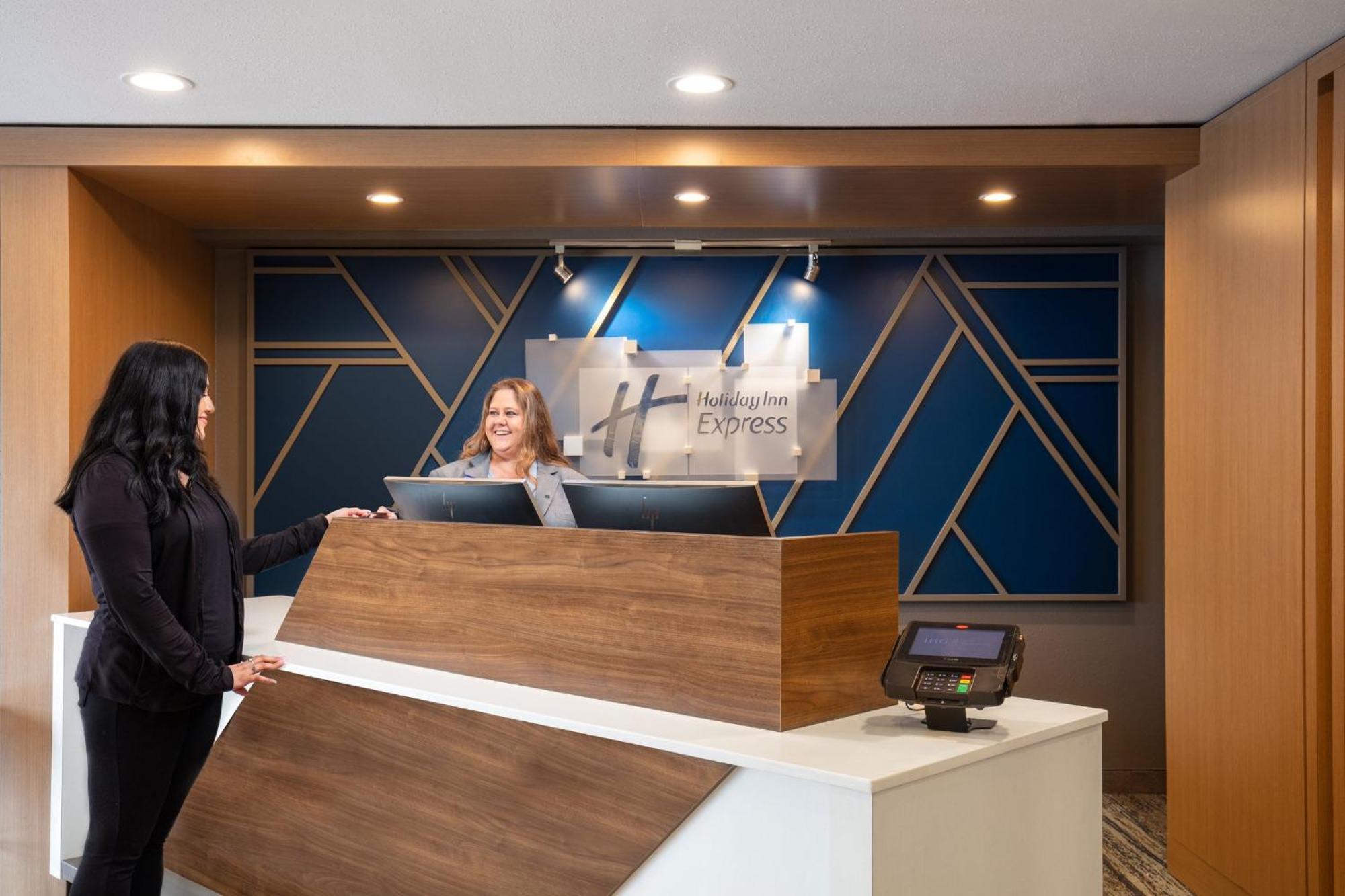 Holiday Inn Express Bothell By Ihg Buitenkant foto